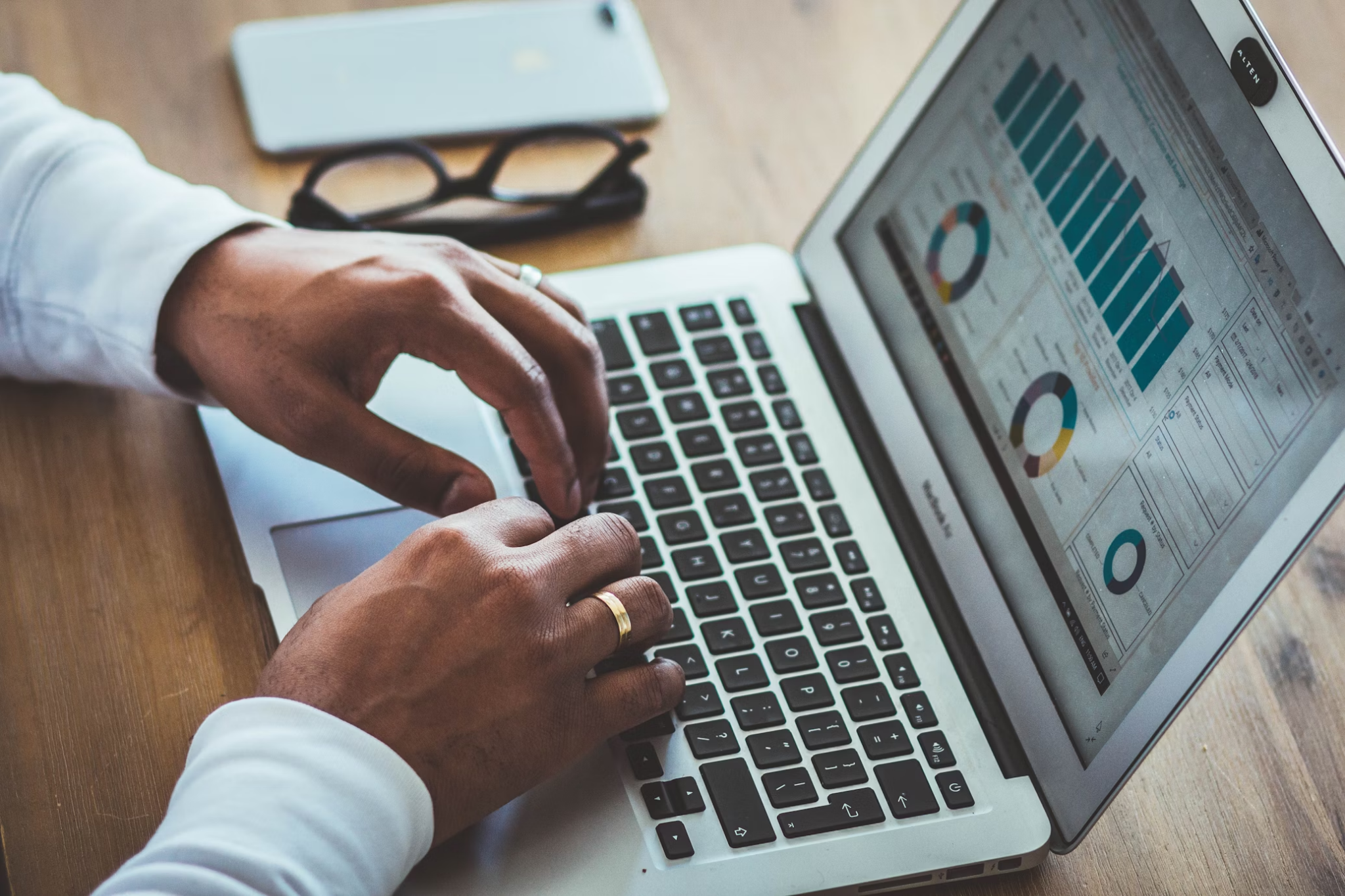 Evaluating quality backlink